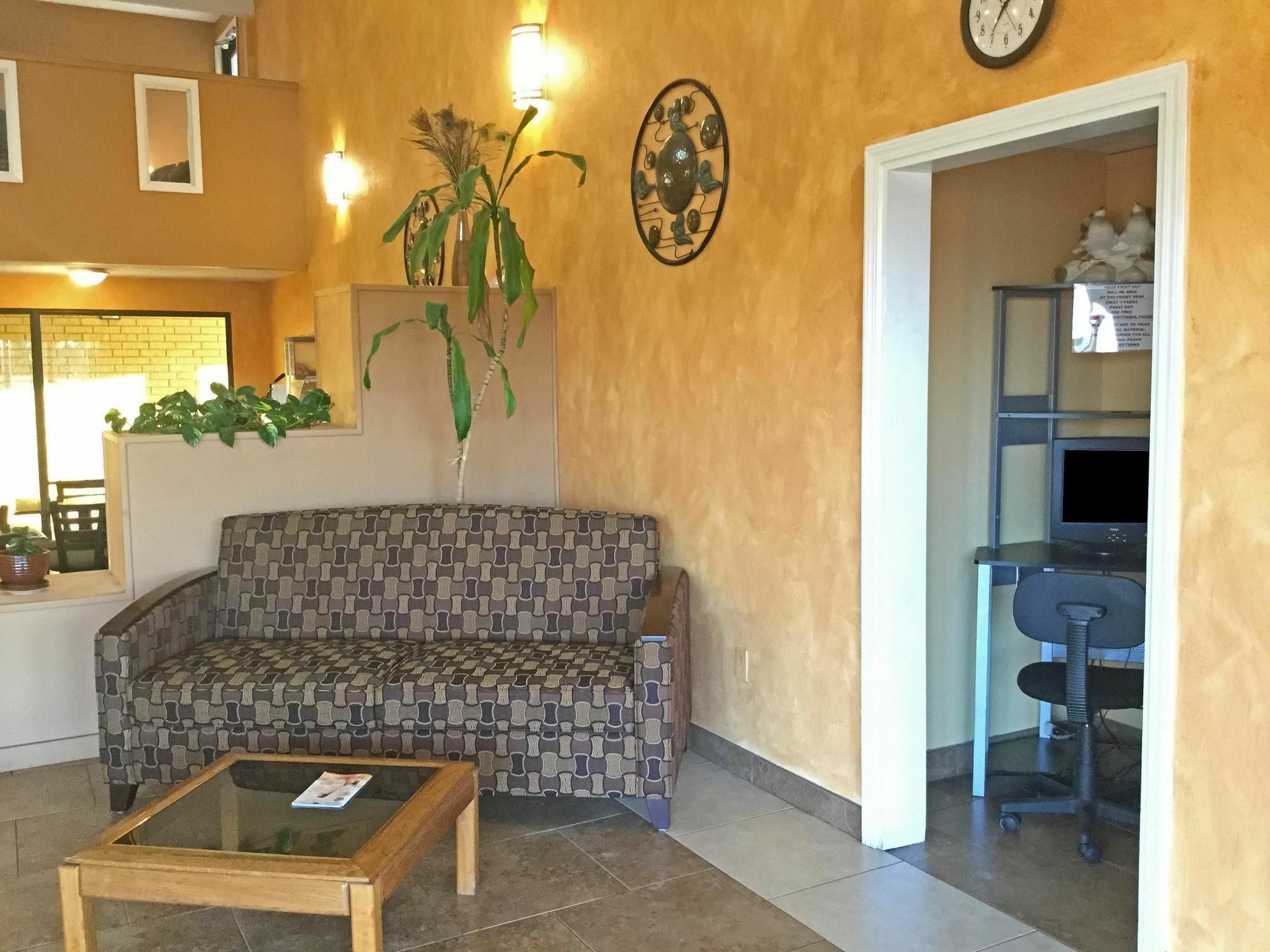 Executive Inn & Suites Prescott Екстериор снимка